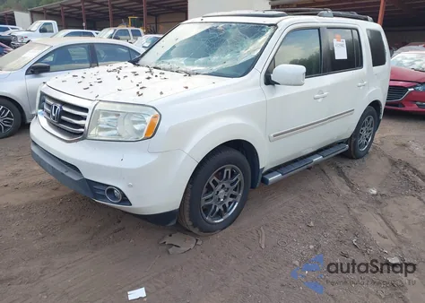 2015 Honda Pilot Touring z USA, uszkodzony, nr VIN 5FNYF3H92FB013641